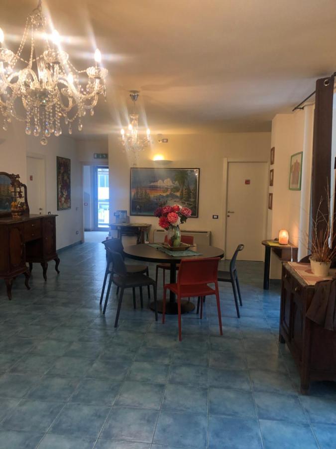 Albergo Ristorante Pomodoro Omegna Eksteriør billede
