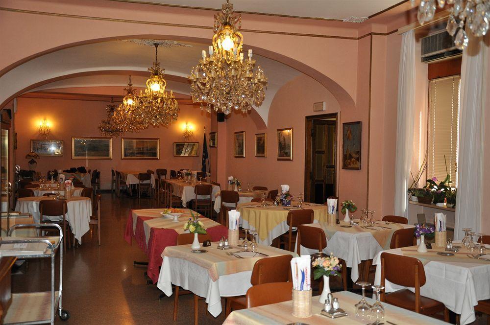 Albergo Ristorante Pomodoro Omegna Eksteriør billede